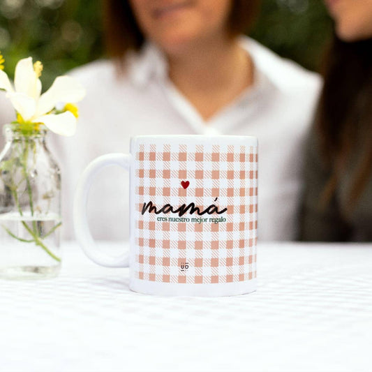 Taza "Mamá, Eres Nuestro Mejor Regalo"