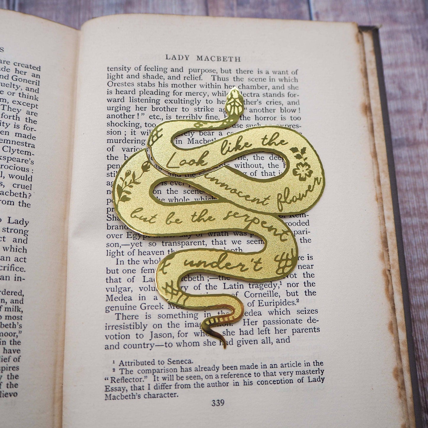 Marcador de libros de latón con serpiente Lady Macbeth de Shakespeare