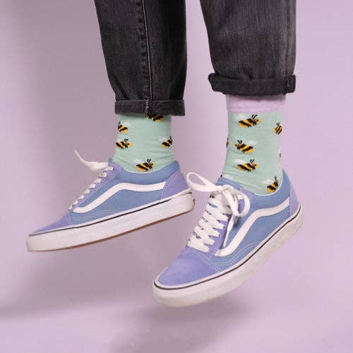 Calcetines con diseño de enjambre de abejas