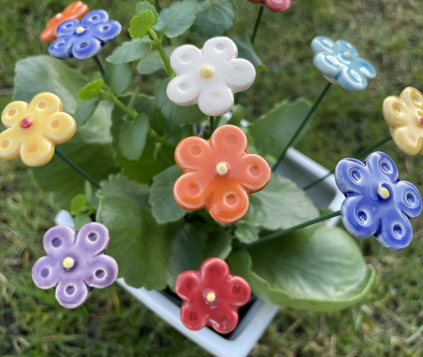 Flor de cerámica que no me olvides, estaca para plantas