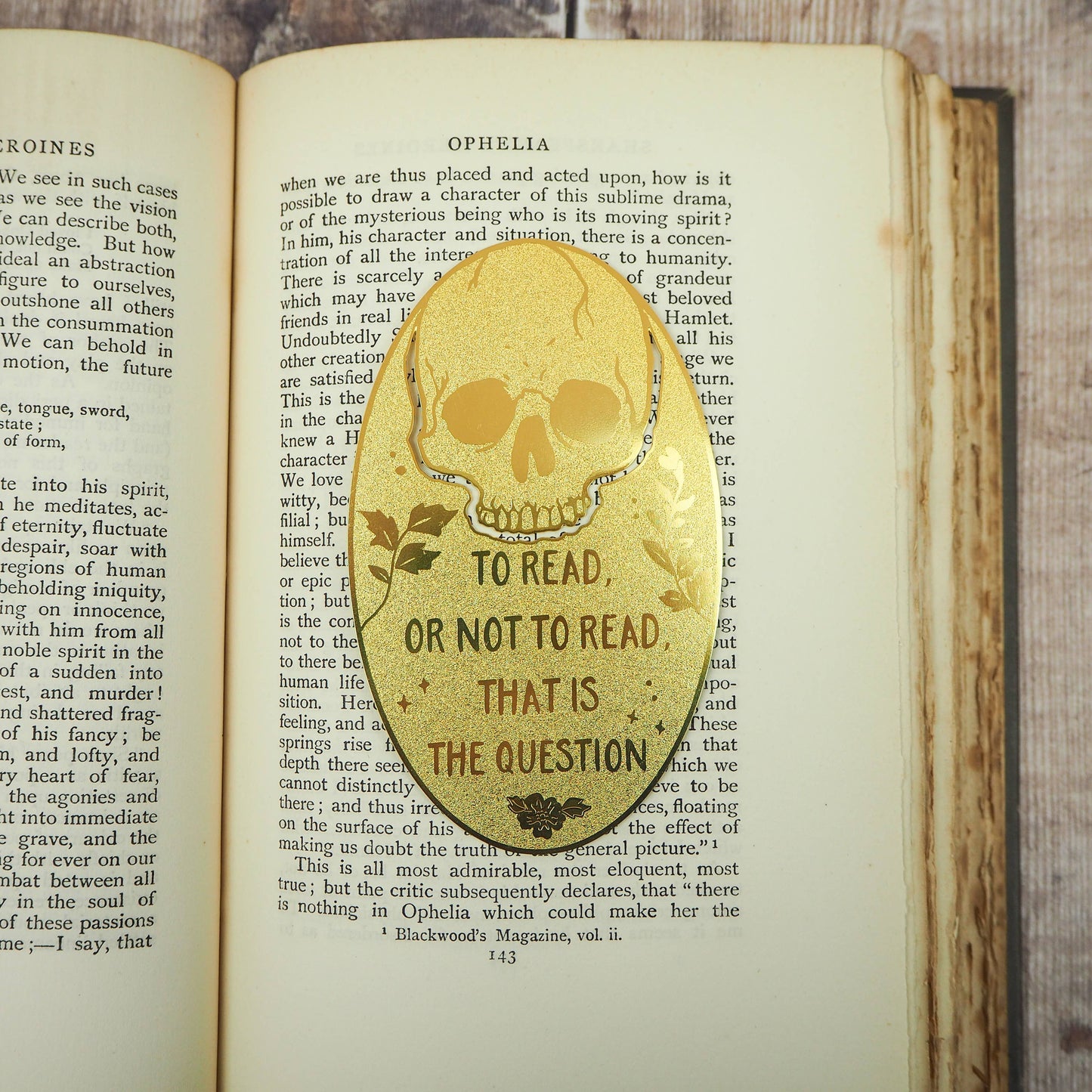 Marcapáginas de latón con diseño de calavera de Shakespeare Hamlet «To Read Or.»