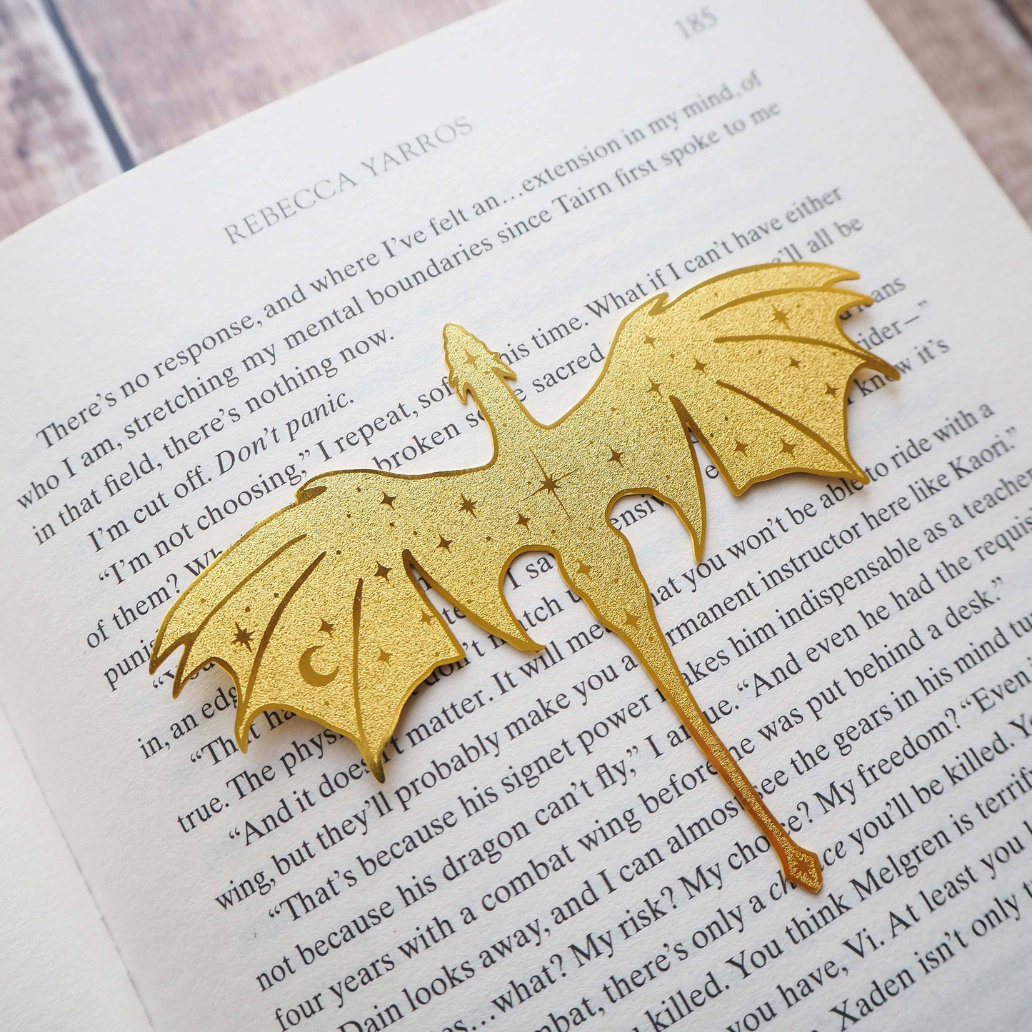 Marcador de libros de bronce con dragón