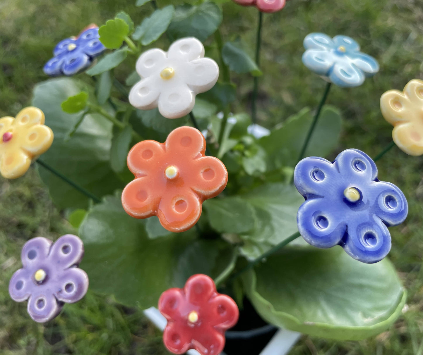 Flor de cerámica que no me olvides, estaca para plantas