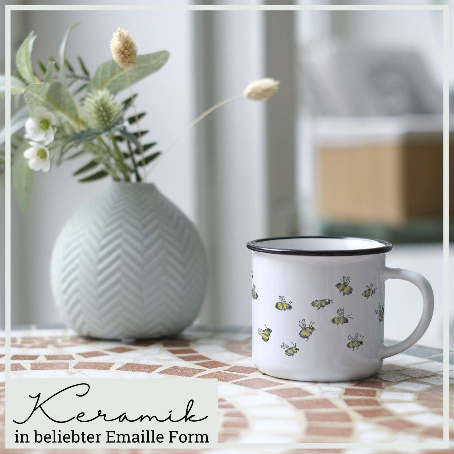 Taza de cerámica — bee swarm