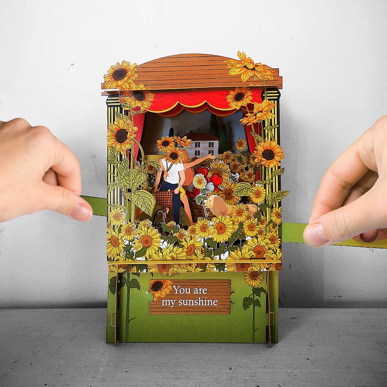 Tarjeta de Felicitación Interactiva de Papel Teatro Cotidiano