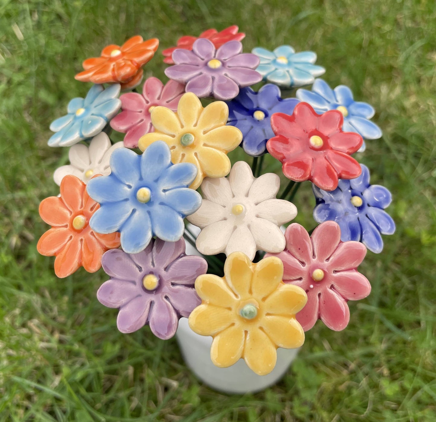 Margarita en cerámica con mini tallo, decoración para plantas