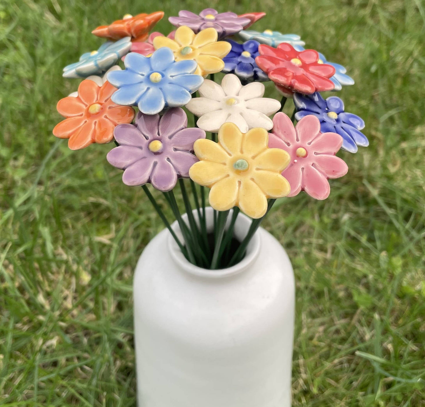 Margarita en cerámica con mini tallo, decoración para plantas